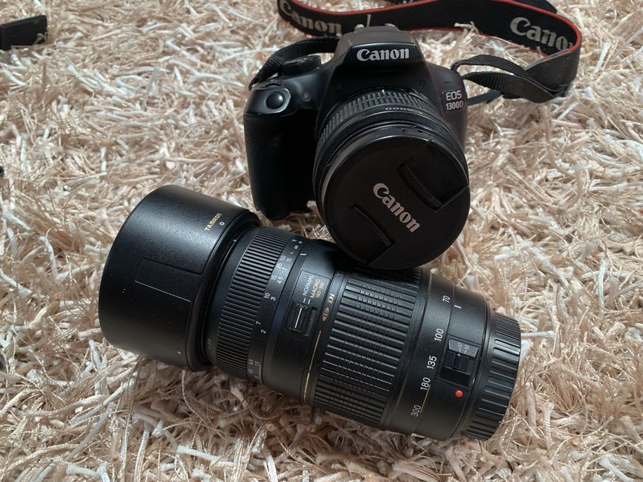 Máquina fotográfica Canon eos 1300D