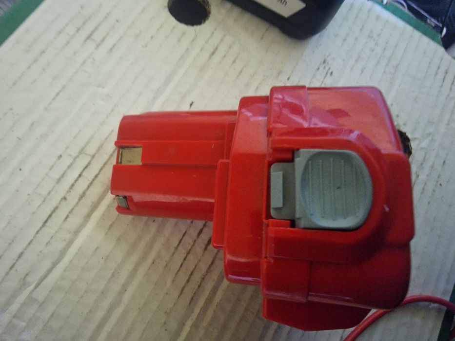 Akumulator do narzedzi Makita starszy model 12v 3.0 ah