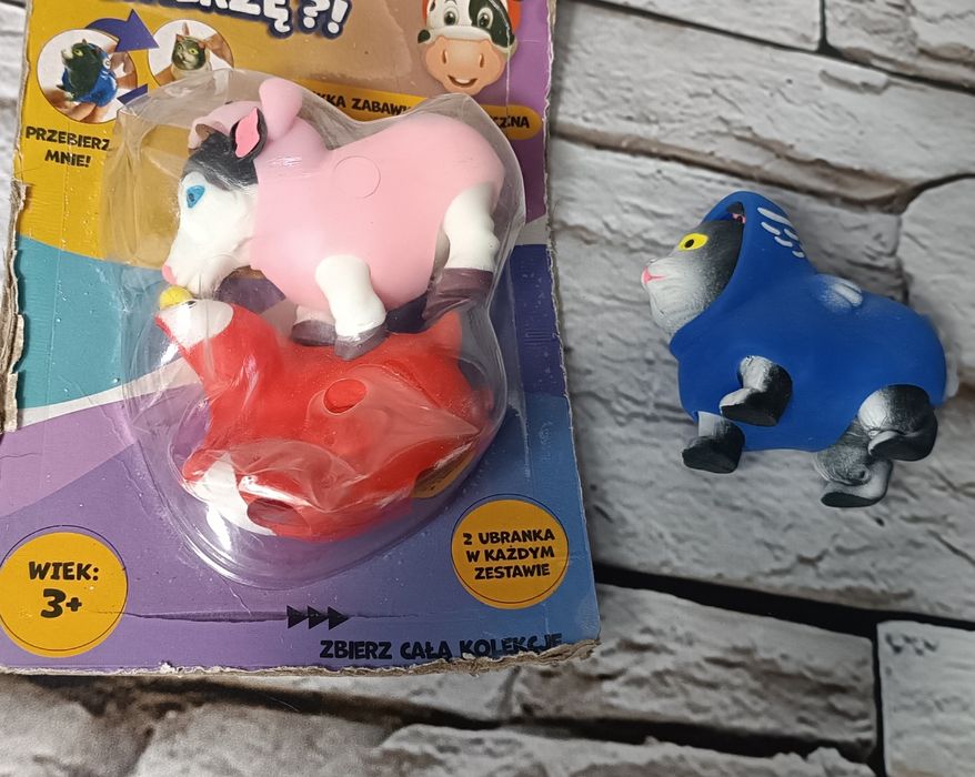 Zabawka sensoryczna z ubrankami krowa + kot