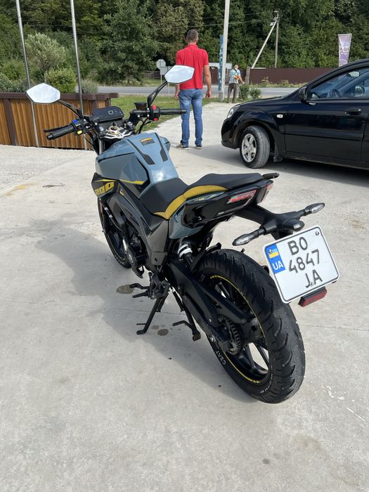 Мустанг ст-200 .
