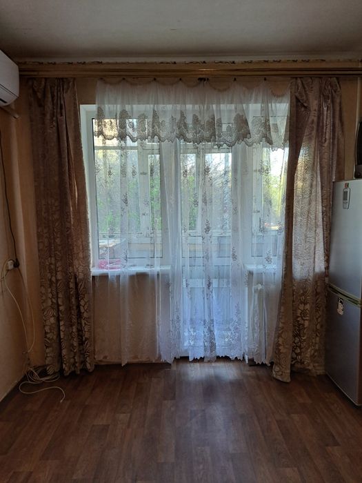 Продам карниз + шторы.