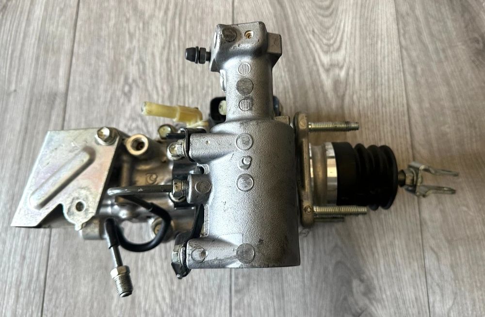 ЕБУ abs Toyota prius hybrid 04.2013