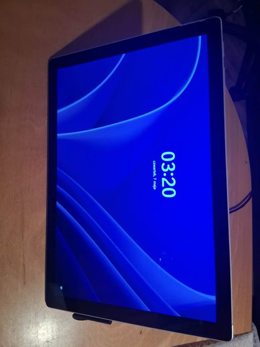 Microsoft Surface Pro 5 128 GB / 8 GB RAM – sprawny, dotyk nie działa + ładowarka