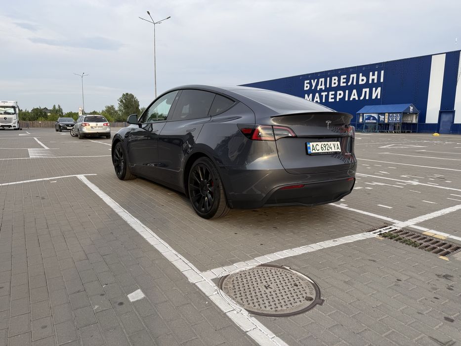 Tesla Model Y Performance 2023