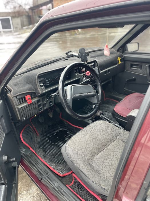 Продам ваз 21099 в нормальном состояние