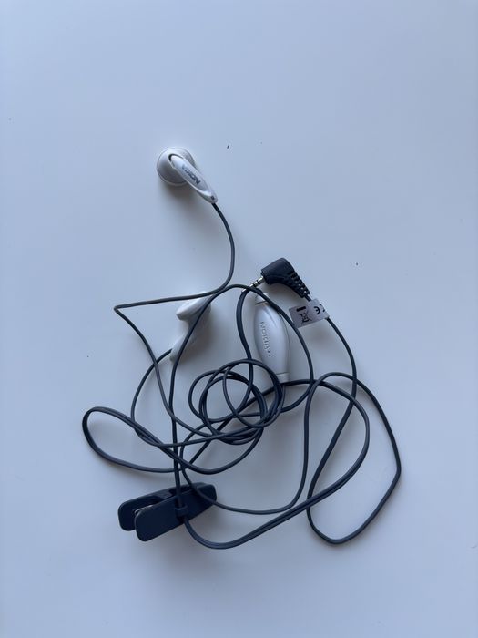 telefon komórkowy Nokia 6030 zestaw z ładowarką i słuchawkami używana