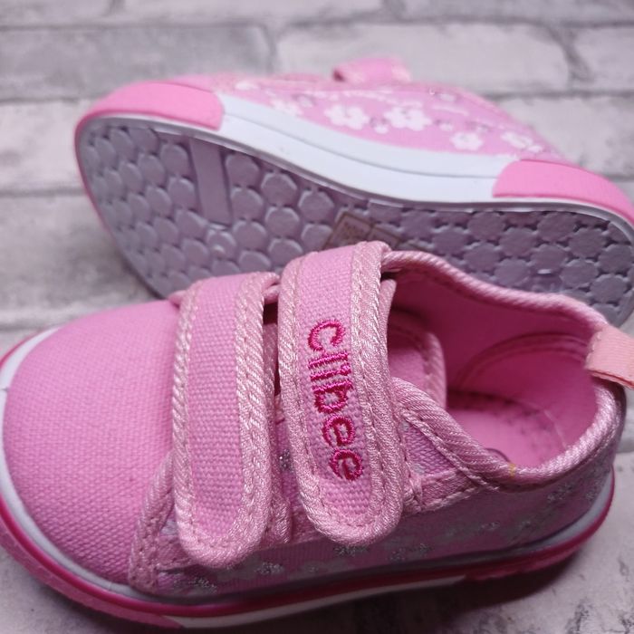 Nowe pantofle tenisy roz 21