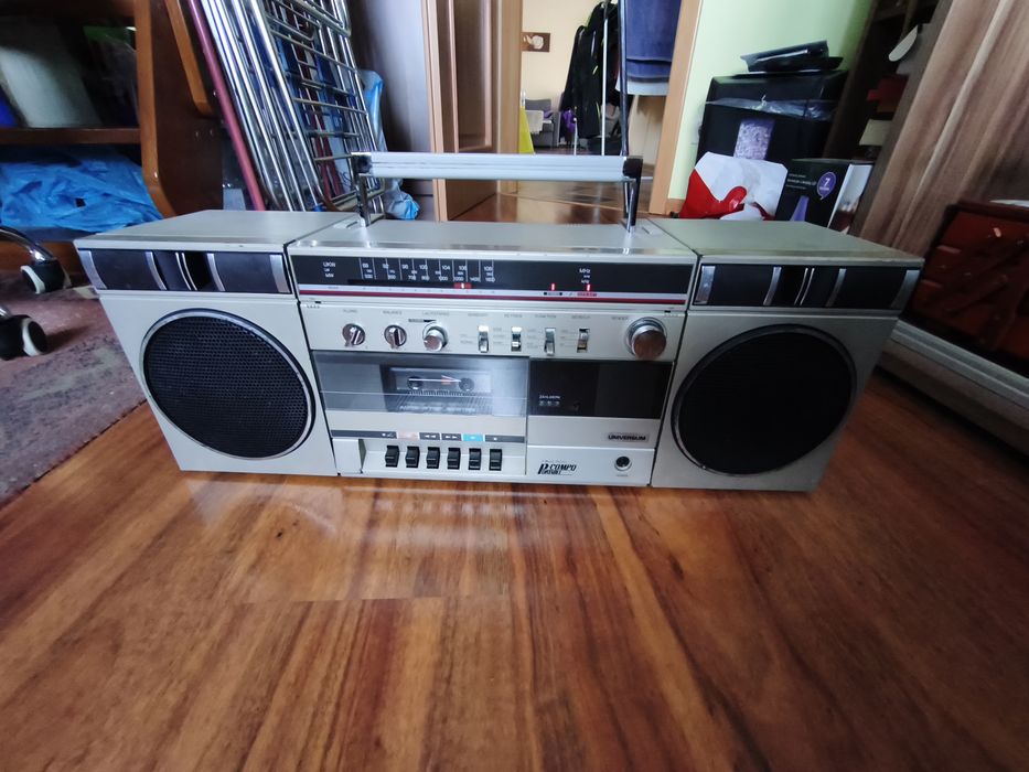 Boombox Uniwersum CTR 4040 vintage