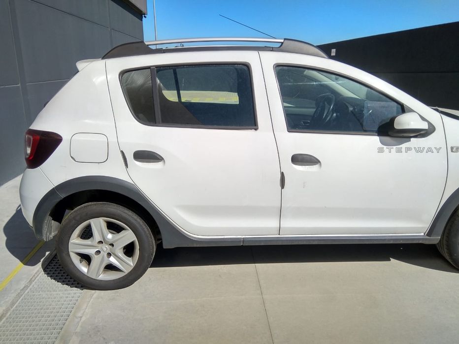DACIA SANDERO II - 2014 - Para Peças