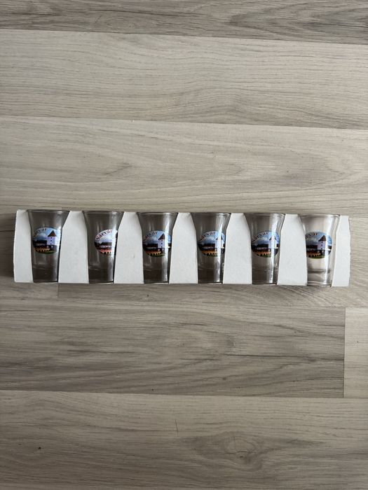 NOWY zestaw 6 kieliszków