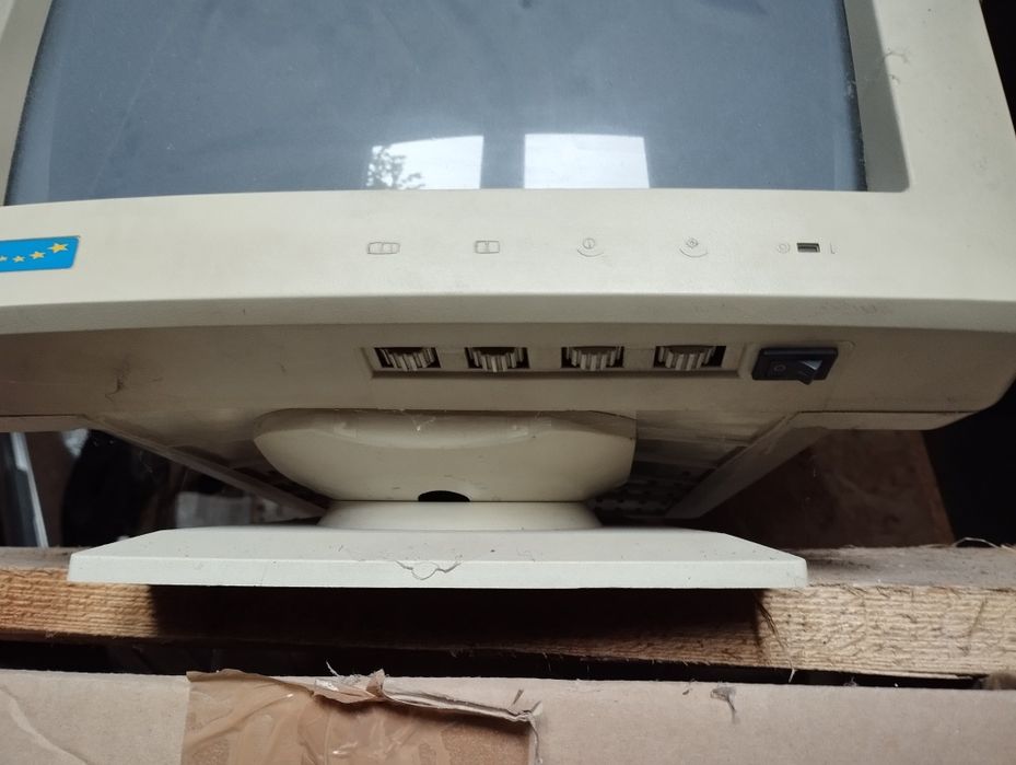 Monitor komputerowy EM-14MR