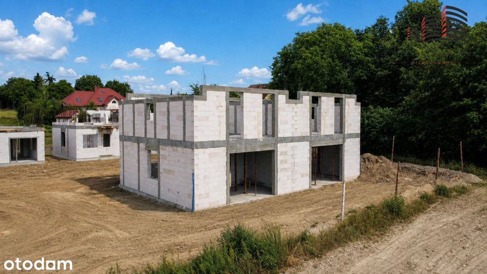 *Premiera Nowej Inwestycji* - Modrzewiowa Park
