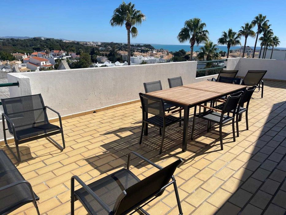 CASA OURA - T2 NOVO, A Pé p/ 2 praias : Sta. Eulália e Oura, Central, Estacionamento- DESCONTOS!!! LIVRE ATÉ 18/07 + SETEMBRO - ALBUFEIRA
