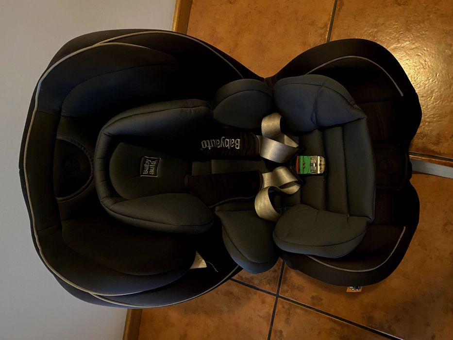 Cadeira de carro para criança dos 0 aos 3 anos