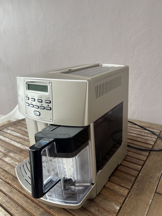 Кофемашина DeLonghi Magnifica Automatic Cappuccino КАПУЧІНАТОР