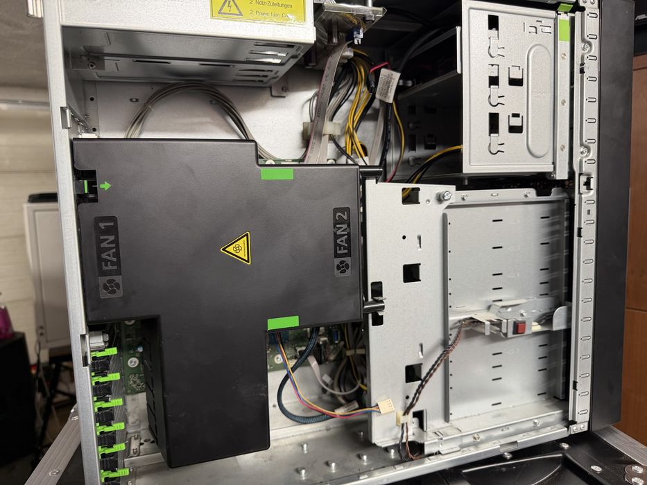 Fujitsu Primergy TX1330 M3 + XEON E3-1220V6 Komputer serwer