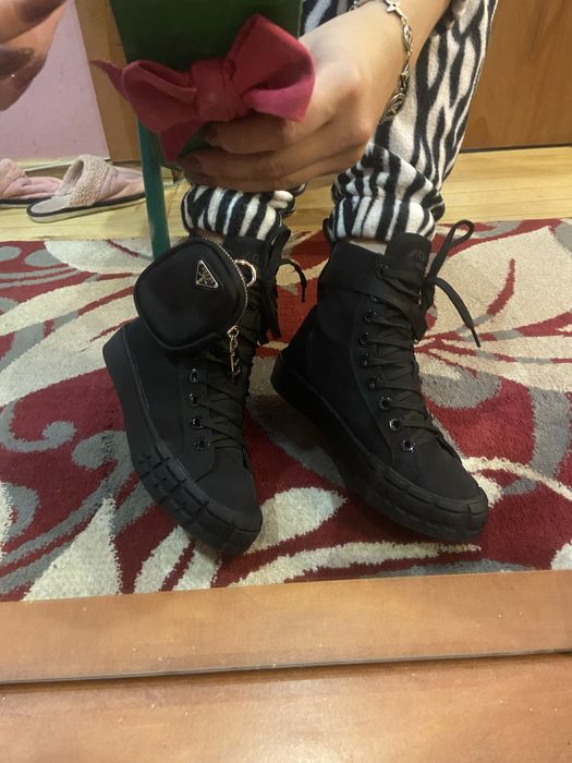 Кеды Prada состояние новых 36р