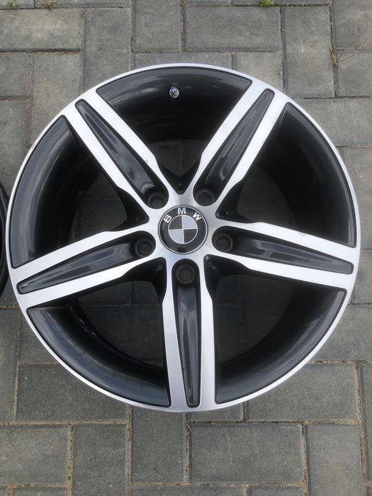 Felgi BMW z czujnikami ciśnienia 17"