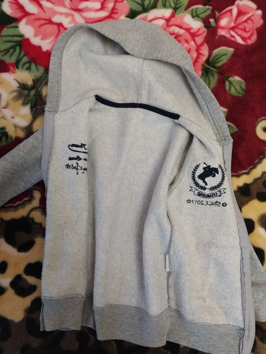 Кофта с капюшоном