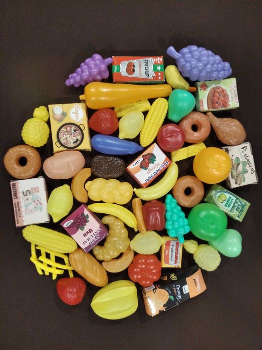 Conjuntos de 50 alimentos de brincar em plástico e cartão