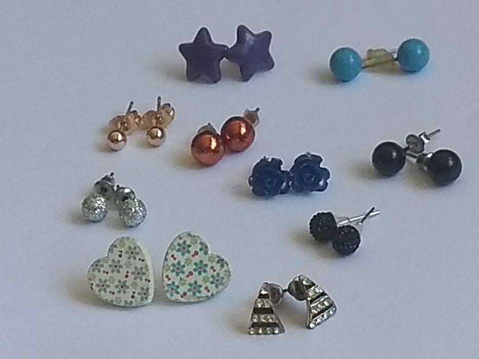 Kolczyki damskie wkrętki - 10 par.