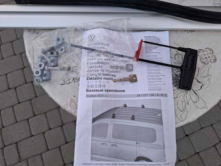Nowy Oryginalny Bagażnik Dachowy VW Caddy Belki Poprzeczki Bez Relingów Thule