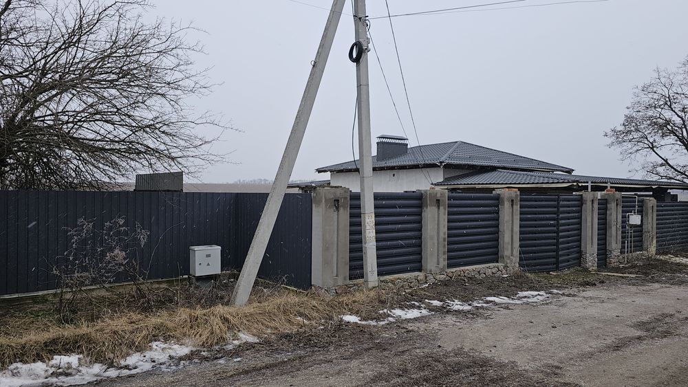 Продам новий елітний будинок Вільне біля Ліани