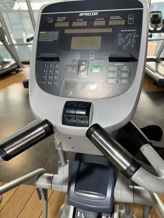 Эллиптический тренажер Precor EFX 835 P30 Орбитрек