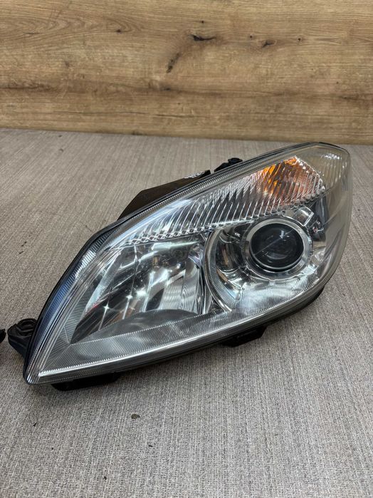 Lampa/reflektor przedni lewy, prawy skoda fabia II lift