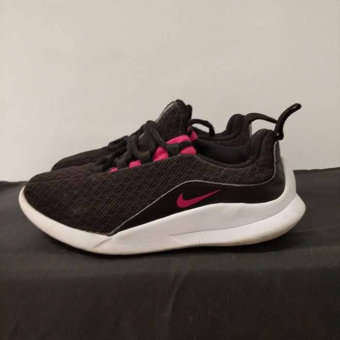 Buty dla dziewczynki Nike r. 29,5