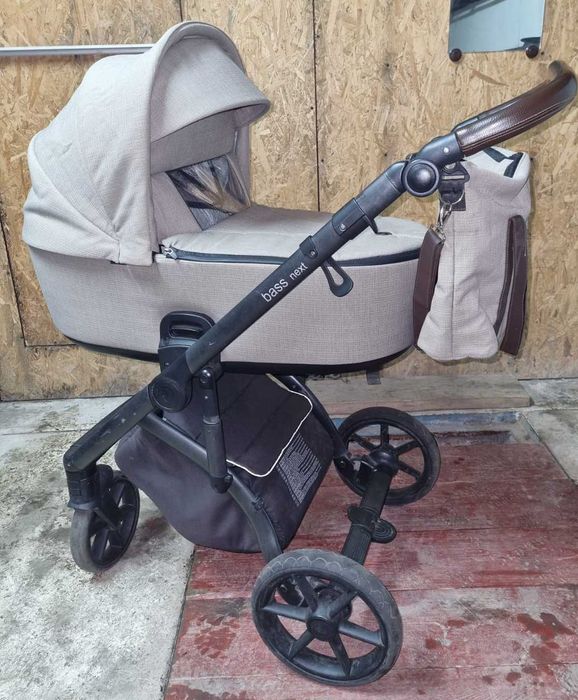 Коляска 2 в 1 Roan Bass Next