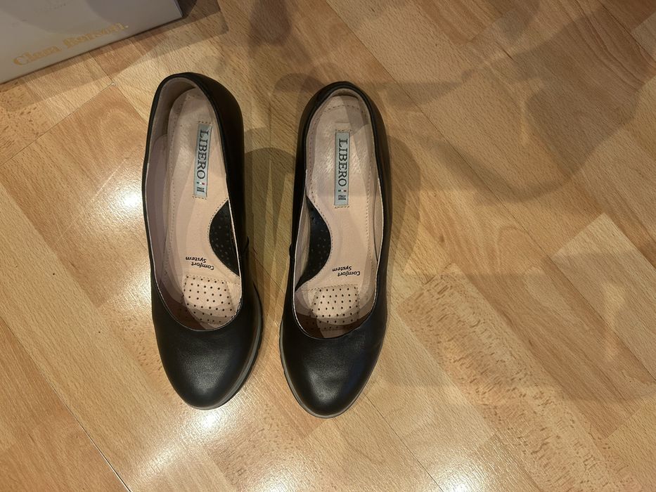 Włoskie skórzane koturny Libero, r. 37