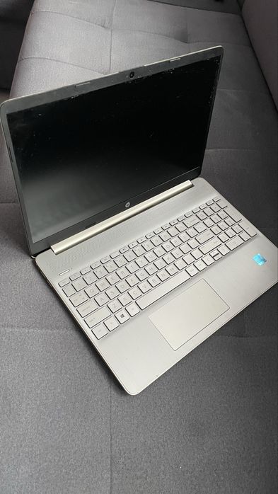 Laptop HP w idealnym stanie
