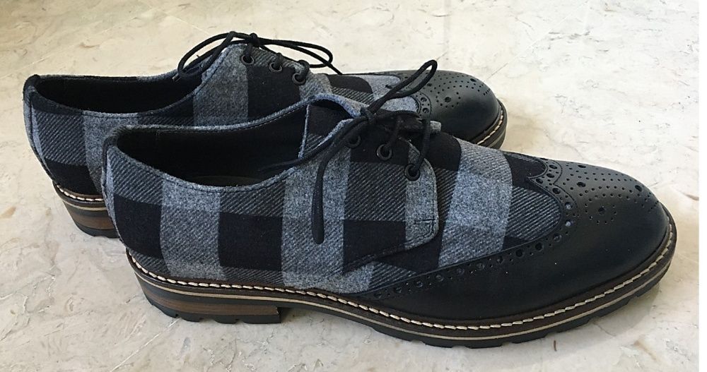 Sapatos pele/tecido edição limitada 44