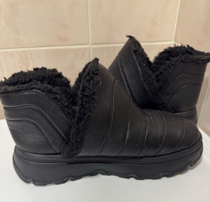 Продам жіночі напівчоботи, шкіра, утеплені, 41р