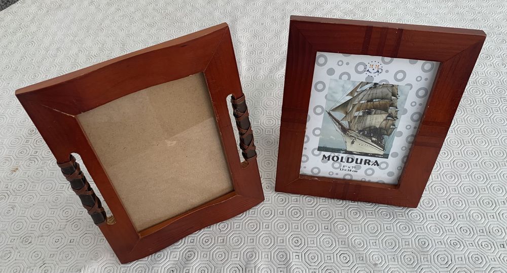 Molduras em madeira e vidro lote