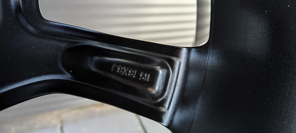 Koła Zimowe Alufelgi 5x114,3 Toyota Highlander 235/65 R18 110H