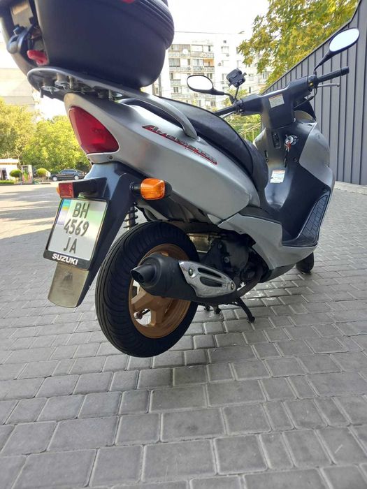 Suzuki Avenis 150 cc