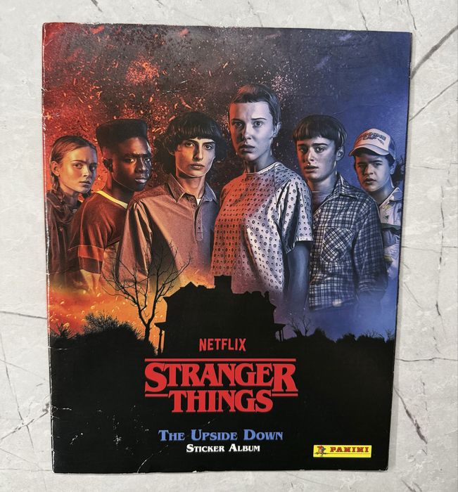Журнал для наклейок Stranger Things