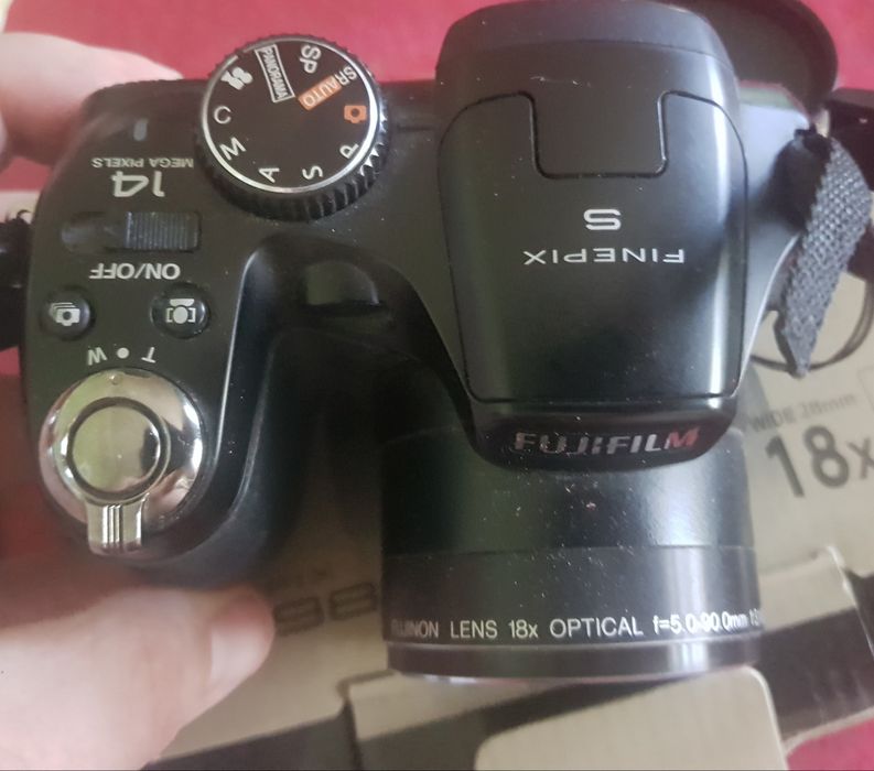 Новый Fujifilm finepix S2980новый 18 кратное увеличение