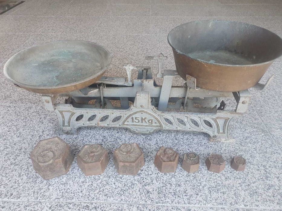 Balança antiga de 15 kg