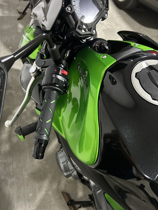 Kawasaki z900 akrapovic