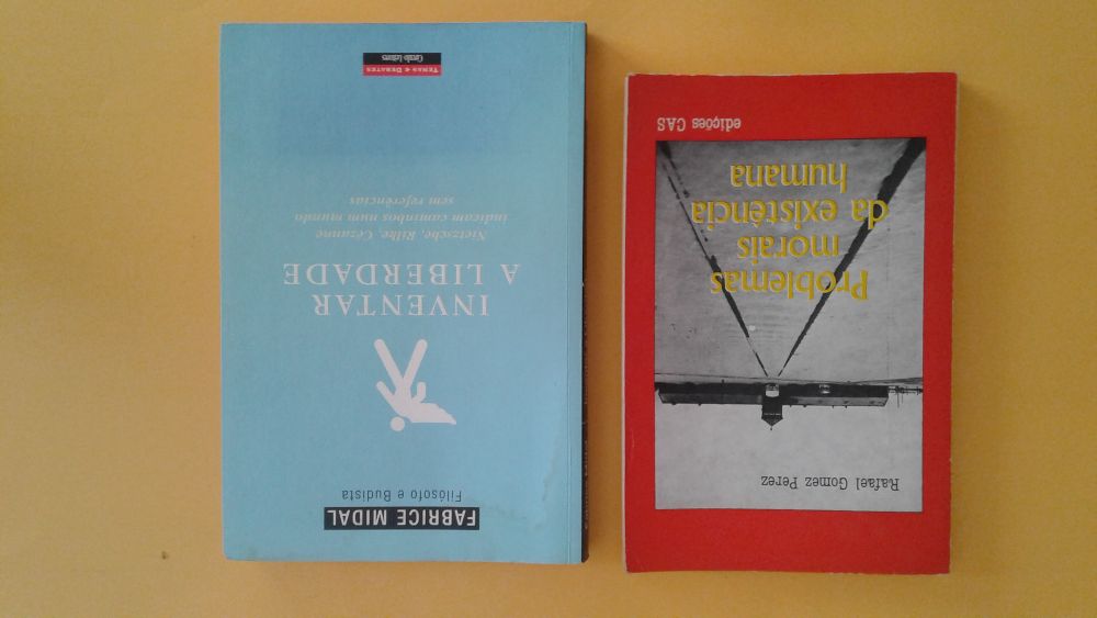 Diferentes livros na área da FILOSOFIA