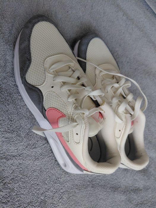 Buty Nike AIR CW4554-114 Nowe