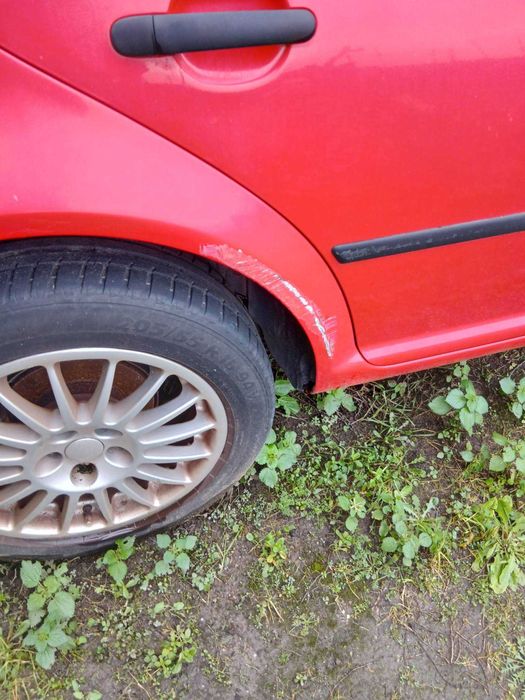 Vendo Volkswagen Golf 4 1.4 16v com GPL despachar.
