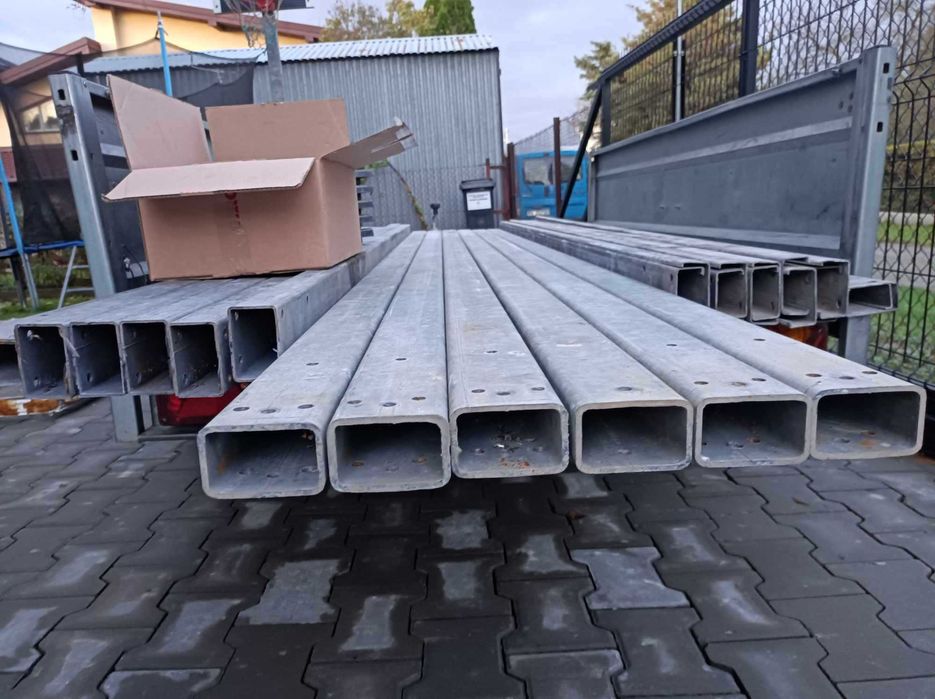 Konstrukcja stalowa z profila zamkniętego ocynkowanego 6, 5 x 6 m.
