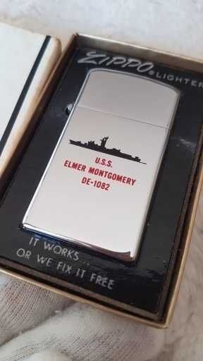 Zapalniczka Zippo Slim USS Elmer Montgomery (DE-1082) 1974r
Nowa.