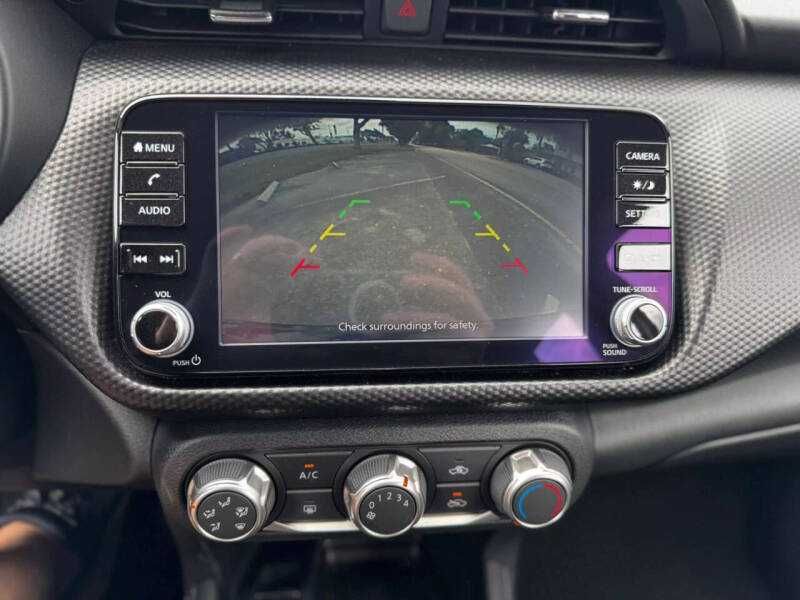 Nissan Kicks SV 2023