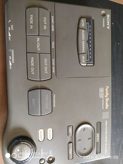 PÁRA COLECIONADORES, mesa de edição Sony