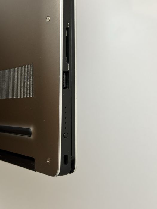 DELL XPS 15' / 4к / 32 ОЗУ / i7 + 512 ГБ SSD / МАЙЖЕ НОВИЙ